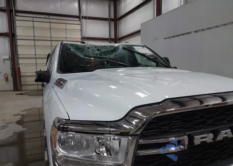 2023 Ram 2500 Tradesman 4X4 6'4 Box из США, поврежденный, VIN 3C6UR5CL7PG503872